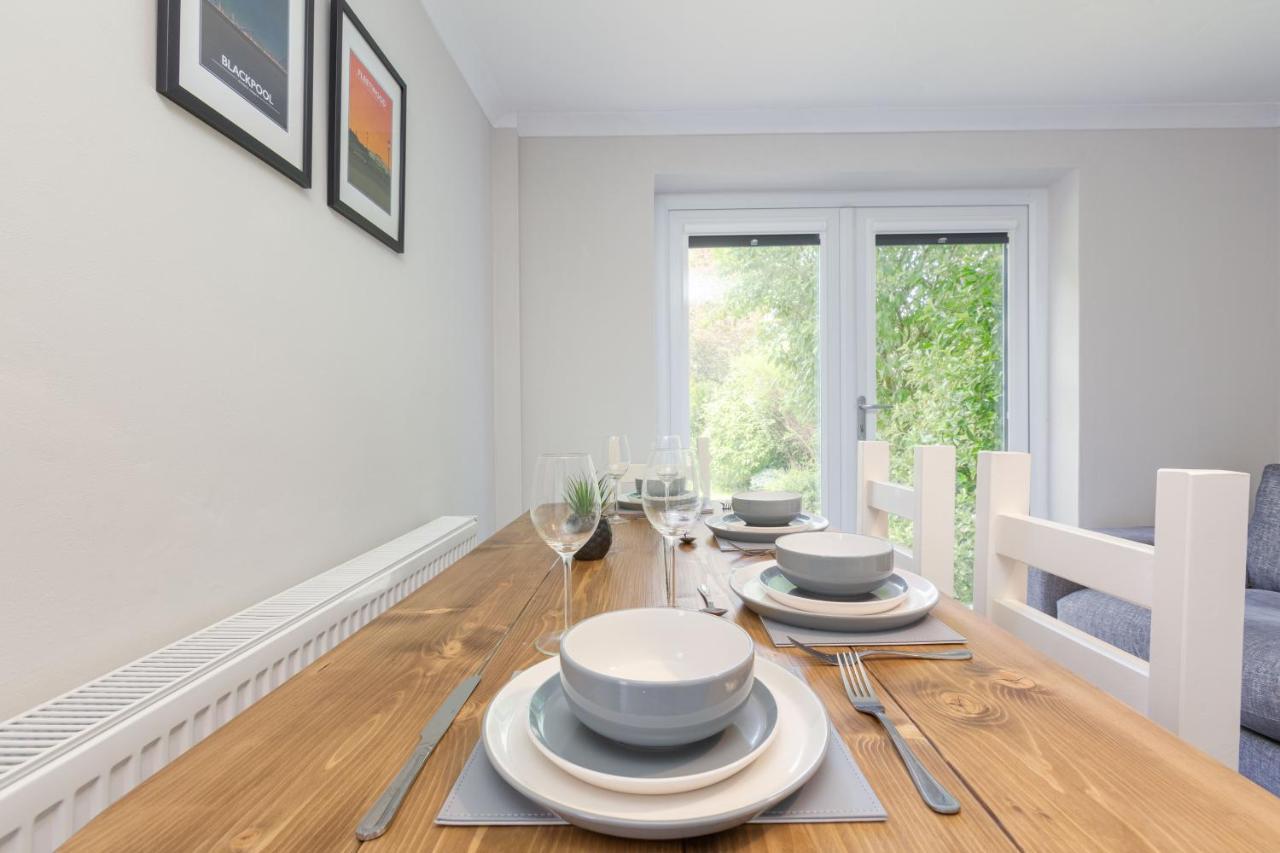 Charles Alexander Short Stay - Moorway House Poulton-le-Fylde Екстер'єр фото