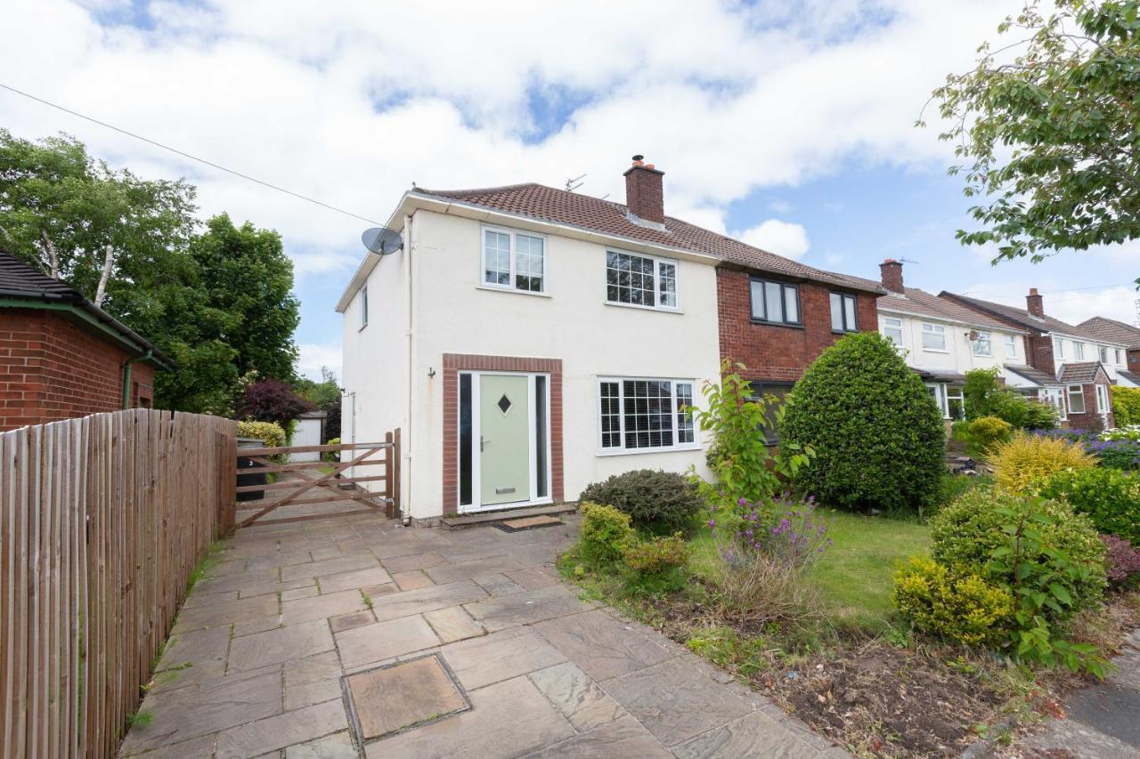 Charles Alexander Short Stay - Moorway House Poulton-le-Fylde Екстер'єр фото